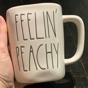 Rae Dunn “Feelin’ Peachy” Double-Sided Mug. NEW / NEVER USED. 🍑🍑